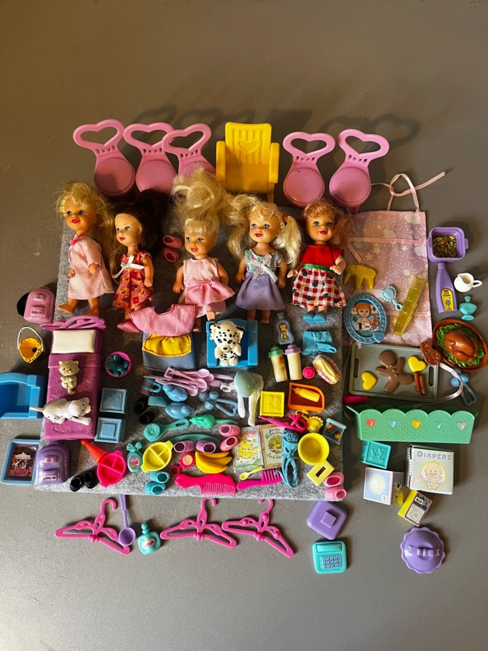 Vintage Mattel Barbie Kelly Club Dolls With Accessories